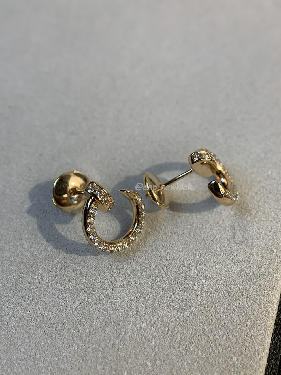 Cartier Nail With Diamond Tips Earrings (16) - www.newkick.vip